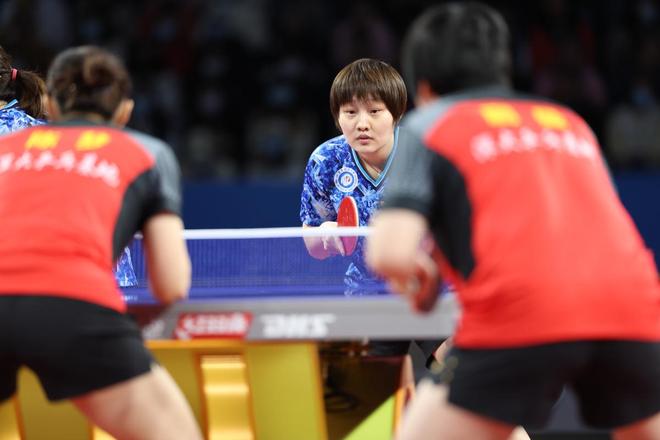 洛杉矶快船以131-116击败黄蜂，哈登55分创队史新高，成为NBA第四位得分超55分的球员，表现惊艳。