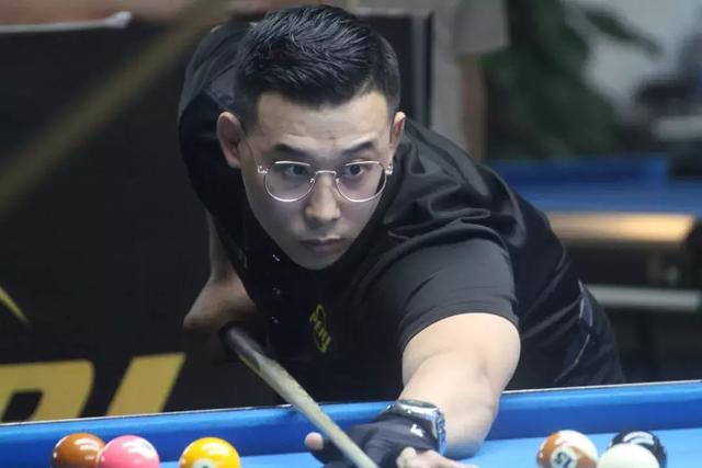 足球+音乐会，河南主帅拉莫斯当乐团指挥&阿奇姆彭等球员参加