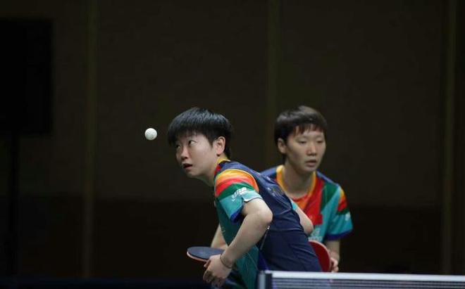 羽毛球和乒 羽毛球和乒